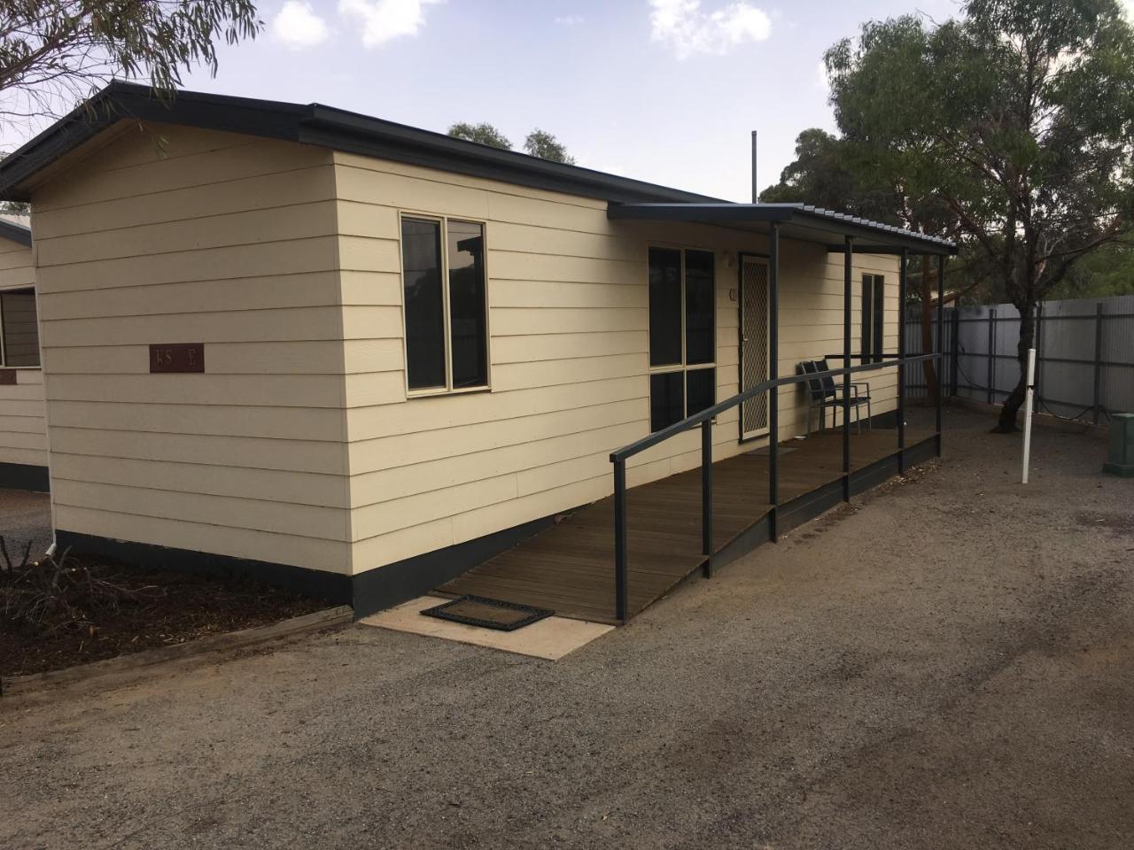 Broken Hill Tourist Park Hotel Exterior photo